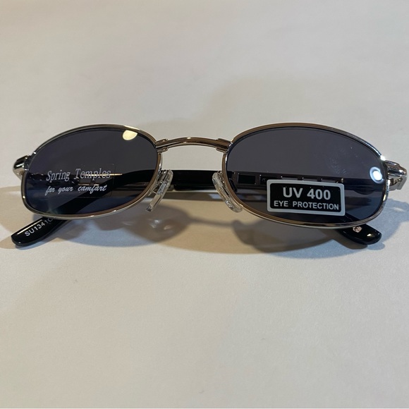 Silvertone rectangular sunglasses w gray lenses spring temples H 1 3/8”xW 2” NWT - Picture 3 of 4